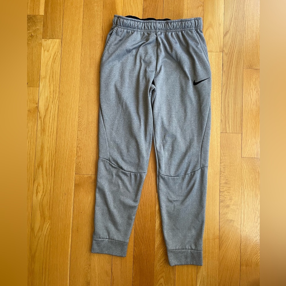 Nike dri-fit sweatpants gray Men’s medium